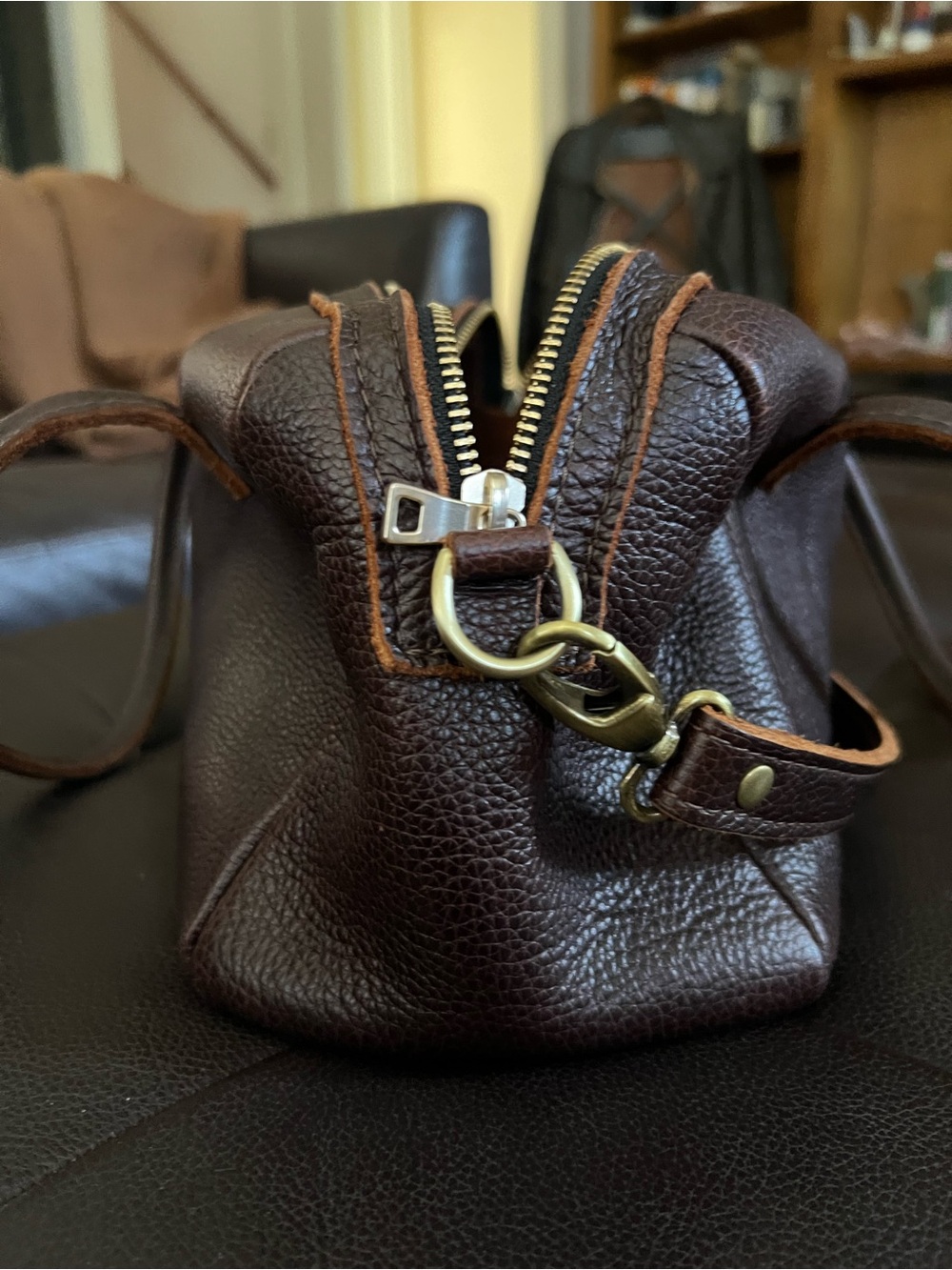 Portland Leather Goods Oversized Sloan - Picture 5 of 12